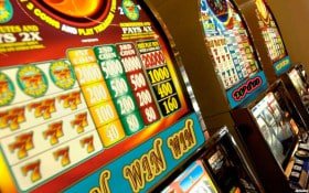 Myanmar Mobile Casino Player Live Baccarat APP